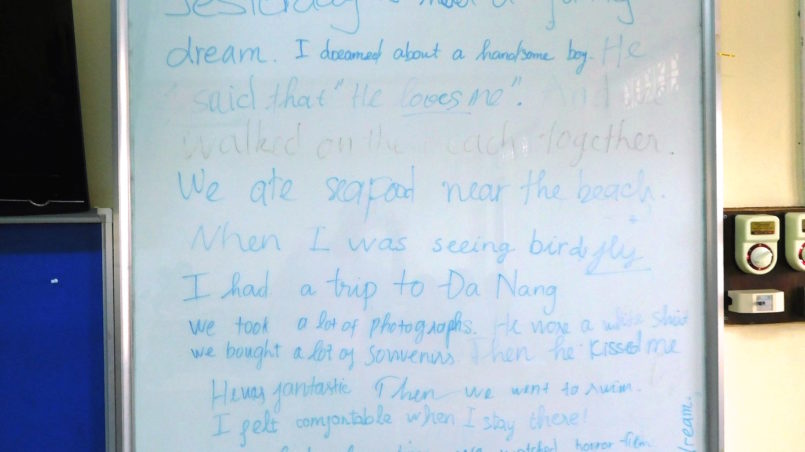 Starting from my initial sentence „Yesterday I had a funny dream“, students create a story, in this case a ‚love story‘. The end is my contribution, as well. Usually I have the alarm clock go off. In order not to undo this sweet tale, I had to improvise quickly: „I am happy it was just not a dream …“.