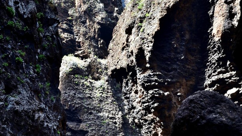 Teneriffa 2016 - Rock formation of the gorge