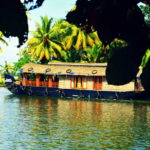 Ein Hausboot auf den Backwaters