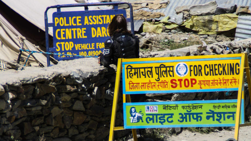 Polizei-Checkpoint in Darchu